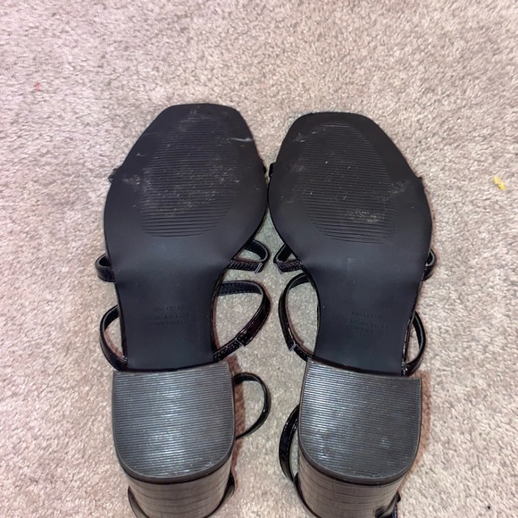 NEW F21 Chunky Gladiator Sandals - Picture 3 of 3